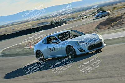 media/Dec-13-2025-Extreme Speed (Sat) [[d129ecb0b9]]/Beginner/Session 3 (Turn 5)/